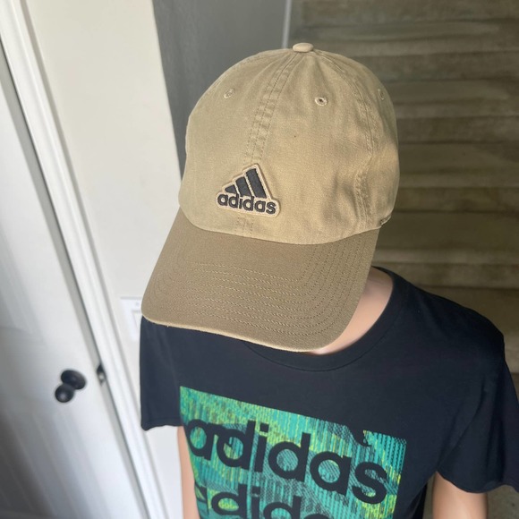 Adidas set of T-shirt and hat Men Sz XL (18/20) gently used - Picture 3 of 12